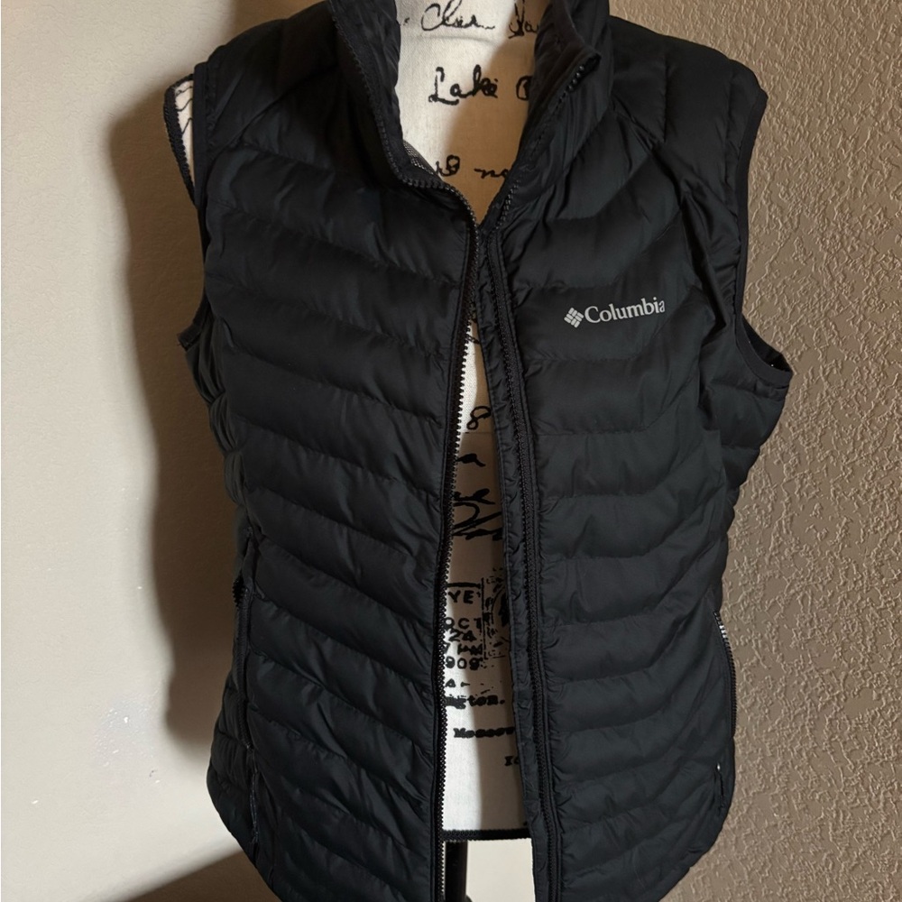 Columbia, Women’s Charcoal Quilted Vest, sz. Large